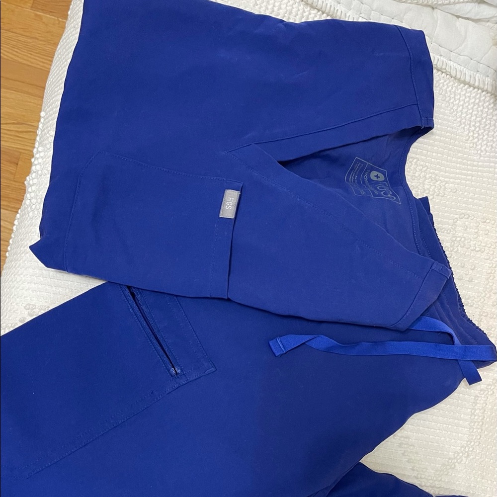 FIGS royal blue XXS set